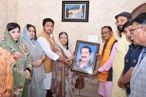  मुख्यमंत्री विष्णु देव साय ने माधवी देवी से आशीर्वाद ग्रहण किया