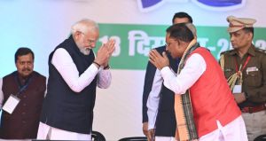 प्रधानमंत्री नरेंद्र मोदी का आशीर्वाद और पूर्व प्रधानमंत्री वाजपेयी का पुण्य स्मरण कर मुख्यमंत्री विष्णु देव साय ने संभाली छत्तीसगढ़ की कमान प्रधानमंत्री नरेंद्र मोदी का आशीर्वाद और पूर्व प्रधानमंत्री वाजपेयी का पुण्य स्मरण कर मुख्यमंत्री विष्णु देव साय ने संभाली छत्तीसगढ़ की कमान