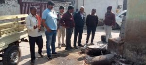 गौतम नगर वार्ड 42 मे पेयजल के सैम्पल जाँच हेतु भेजा गया