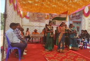  "मैं धरती मां हूं मुझे रसायनिक खाद से बचाओ" :  महिलाओं और छात्राओं ने धरती मां के दर्द को बयां किया 