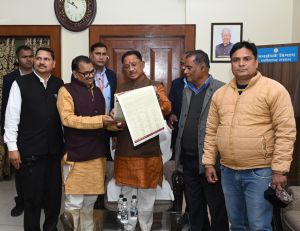 छत्तीसगढ़ कुर्मी क्षत्रिय चेतना मंच के कैलेंडर का मुख्यमंत्री ने किया विमोचन