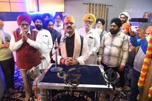 उप मुख्यमंत्री शर्मा ने वीर बाल दिवस पर गुरुद्वारा में माथा टेक कर लिया आशीर्वाद