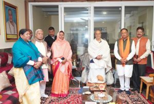 सोगड़ा आश्रम पहुंचकर मुख्यमंत्री ने मां काली की पूजा-अर्चना की