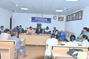 कोविड-19 के नियंत्रण के लिए बैठक में दिये आवश्यक निर्देश