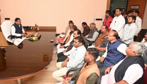 खादय मंत्री दयालदास बघेल ने मंत्रालय में कार्यभार ग्रहण किया