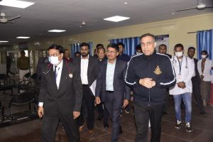  केन्द्रीय संयुक्त सचिव डॉ मनश्वी कुमार ने जिला अस्पताल और अर्बन पीएचसी का किया निरीक्षण 