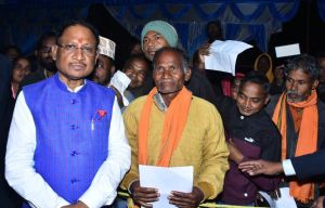 मोदी जी की गारंटी पूरी करने हर दिन कर रहे काम मोदी जी की गारंटी पूरी करने हर दिन कर रहे काम