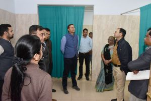 संभागायुक्त ने पेण्ड्री स्थित शासकीय मेडिकल कालेज का निरीक्षण कर व्यवस्थाओं का लिया जायजा संभागायुक्त ने पेण्ड्री स्थित शासकीय मेडिकल कालेज का निरीक्षण कर व्यवस्थाओं का लिया जायजा