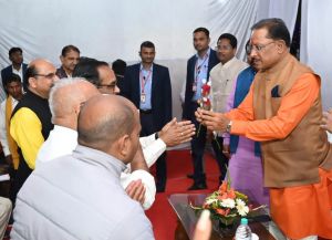 *प्रदेश के पहले आदिवासी मुख्यमंत्री से मिलने पहुंचे आदिवासी समाज के लोगों में दिखा उत्साह*