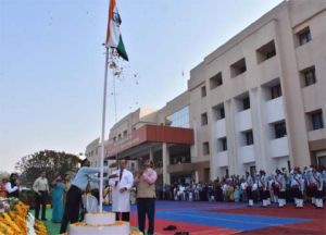  एम्स  में देशभक्तिपूर्ण वातावरण में गणतंत्र दिवस मनाया गया