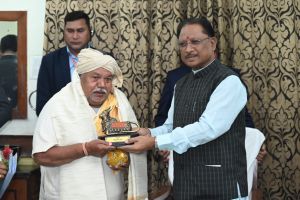  अमेरिका से भी इलाज के लिए हेमचंद मांझी के पास आते हैं मरीज