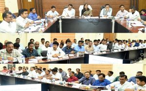 महतारी वंदन योजना अंतर्गत आवेदक महिलाओं को पंजीयन कराने समस्याएं न हो महतारी वंदन योजना अंतर्गत आवेदक महिलाओं को पंजीयन कराने समस्याएं न हो