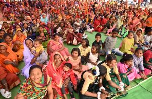 लोगों को मिल रहे रोजगार और स्वरोजगार से मजबूत हो रहा है समाज लोगों को मिल रहे रोजगार और स्वरोजगार से मजबूत हो रहा है समाज