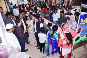 दो दिवसीय आयुष्मान कार्ड महाअभियान का आगाज, कलेक्टर ने लिया जायजा दो दिवसीय आयुष्मान कार्ड महाअभियान का आगाज, कलेक्टर ने लिया जायजा