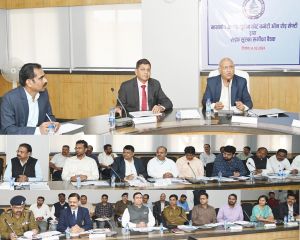  छत्तीसगढ़ सड़क सुरक्षा में आदर्श राज्य बने , सड़क सुरक्षा परिदृश्य संबंधित समीक्षा बैठक सम्पन्न
