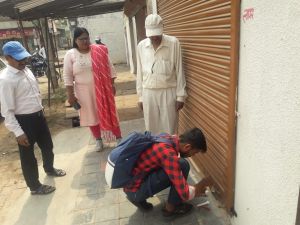  राजस्व वसूली के लिए निगम ने सील की 14 दुकान