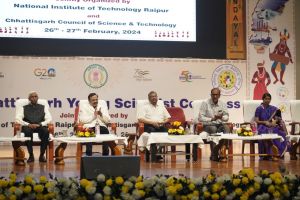  19 वें छत्तीसगढ़ युवा वैज्ञानिक सम्मेलन में भारत की प्रगति यात्रा में विज्ञान की भूमिका पर हुई चर्चा