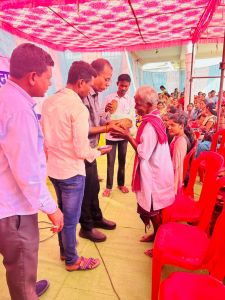 सीईओ जिला पंचायत ने गुरूर विकासखंड के विभिन्न ग्रामों में पहुँचकर विकास कार्यों का निरीक्षण किया सीईओ जिला पंचायत ने गुरूर विकासखंड के विभिन्न ग्रामों में पहुँचकर विकास कार्यों का निरीक्षण किया