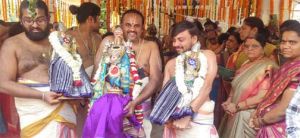 बालाजी मंदिर में गरुड़ ध्वजारोहण व नवग्रह, लक्ष्मी-गणपति हवन से शुरू हुआ ब्रह्मोत्सव बालाजी मंदिर में गरुड़ ध्वजारोहण व नवग्रह, लक्ष्मी-गणपति हवन से शुरू हुआ ब्रह्मोत्सव