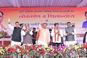 मुख्यमंत्री द्वारा दुर्ग संभाग को 268 करोड़ के 26 कार्यों की सौगातें मुख्यमंत्री द्वारा दुर्ग संभाग को 268 करोड़ के 26 कार्यों की सौगातें