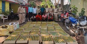 अवैध मदिरा के विरूद्ध कार्यवाही, 04 प्रकरण में 04 आरोपी गिरफ्तार अवैध मदिरा के विरूद्ध कार्यवाही, 04 प्रकरण में 04 आरोपी गिरफ्तार