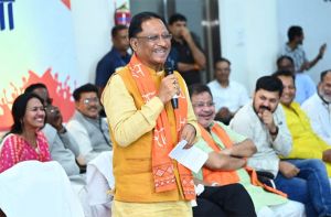 मुख्यमंत्री बोले-युवाओं का भविष्य संवारना सरकार की जिम्मेदारी मुख्यमंत्री बोले-युवाओं का भविष्य संवारना सरकार की जिम्मेदारी