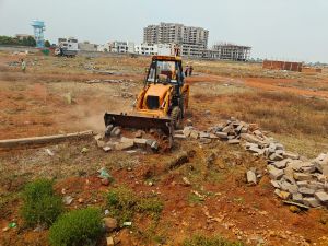  नगर निगम ने दुर्गा विहार डूंडा में कार्यवाही कर  5 एकड़ भूमि पर की जा रही अवैध प्लाटिंग पर रोक लगायी 