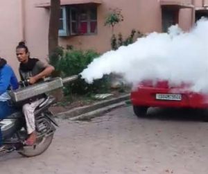  नगर निगम द्वारा  विभिन्न स्थानों पर एंटी लार्वा एवं फाॅगिंग का कार्य जारी  