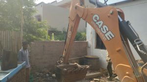 अवंति विहार में 2000 वर्गफीट में शासकीय भूमि पर किये गये अवैध कब्जे को हटाया 