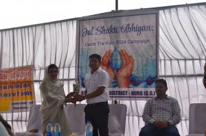  शासकीय भवनों में रेन वॉटर हार्वेस्टिंग सिस्टम को दुरुस्त करने और जन-जन तक जल संरक्षण का संदेश पहुँचाने चलायी जा रही मुहिम