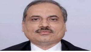 मुख्य न्यायाधीश द्वारा लंबित न्यायालयीन प्रकरणों की समीक्षा