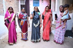 महतारी वंदन योजना:आर्थिक सशक्ति से परिवार में बढ़ा सम्मान, लक्ष्मी की बदल रही तकदीर महतारी वंदन योजना:आर्थिक सशक्ति से परिवार में बढ़ा सम्मान, लक्ष्मी की बदल रही तकदीर