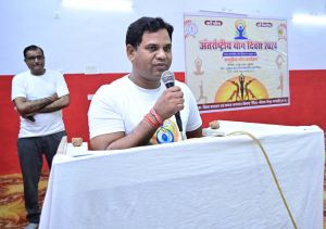 स्वस्थ तन-मन के लिए योग की सभी क्रियाओं को जीवन में उतारें: विधायक श्री मरपची स्वस्थ तन-मन के लिए योग की सभी क्रियाओं को जीवन में उतारें: विधायक श्री मरपची