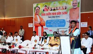  बच्चों में शिक्षा ग्रहण करने की अपार शक्ति, लगन और ईमानदारी से करें मां-बाप के सपनों को साकार: मंत्री केदार कश्यप