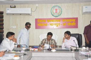 मोहला -मानपुर में कलेक्टर जनदर्शन के दौरान 17 आवेदन प्राप्त हुए