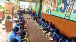  पोटिया  विद्यालय  में विकासखंड स्तरीय समीक्षा बैठक सह न्यौता भोज सम्पन्न 