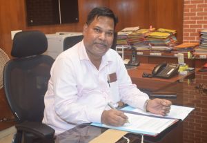  भीम सिंह कंवर द्वारा पाॅवर डिस्ट्रीब्यूशन कंपनी के प्रबंध निदेशक का पदभार ग्रहण