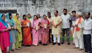 नगर निगम भिलाई में 17426 नवीनीकृत राशन कार्डो का वितरण 