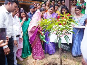  देश के विकास और जीवन को खुशहाल बनाने जल, नारी और पेड़ संरक्षित करना हैै आवश्यक : मंत्री श्रीमती राजवाड़े 