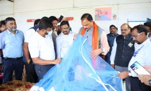  स्वास्थ्य मंत्री श्री जायसवाल ने पोटाकेबिन बीजापुर की व्यवस्थाओं का लिया जायजा