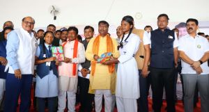  वन मंत्री  केदार कश्यप ने &lsquo;&lsquo;घर-घर पुस्तक, हर-घर लाइब्रेरी&rsquo;&rsquo; का किया शुभारंभ