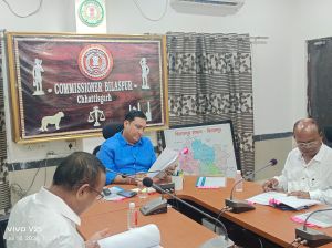 कमिश्नर डॉ. अलंग की अध्यक्षता में जीवनदीप समिति की बैठक आयोजित कमिश्नर डॉ. अलंग की अध्यक्षता में जीवनदीप समिति की बैठक आयोजित