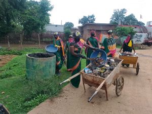   गांवों में चलाया जा रहा स्वच्छता अभियान