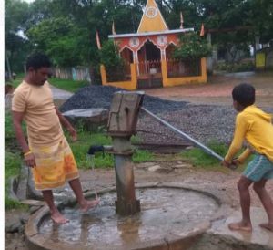  लेडीजोब गांव में डायरिया का प्रकोप, हैंडपंप का गंदा पानी पीने से बीमार पड़े सौ से अधिक ग्रामीण