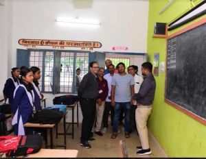  स्कूल में शिक्षा के अलावा मिलता है संस्कार - कलेक्टर