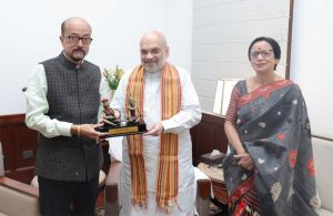 केन्द्रीय गृहमंत्री अमित शाह से राज्यपाल श्री रमेन डेका ने की सौजन्य मुलाकात केन्द्रीय गृहमंत्री अमित शाह से राज्यपाल श्री रमेन डेका ने की सौजन्य मुलाकात