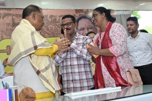 न्यूजीलैंड में आयोजित कॉमनवेल्थ गेम्स में सिल्वर मेडल जीतने वाली रीता के माता-पिता ने मुख्यमंत्री का जताया आभार