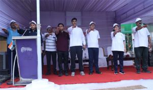  तिरंगा पूर्वजों के बलिदान और भविष्य की नींव सशक्त बनाने का प्रतीक- कलेक्टर 