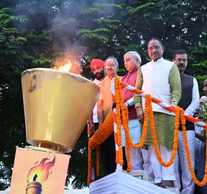  विभाजन विभीषिका स्मृति दिवस: मुख्यमंत्री ने तेलीबांधा तालाब परिसर में प्रदर्शनी का किया शुभारंभ