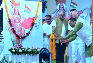  वीर सपूतों के बलिदान से मिली है आजादी- मुख्यमंत्री 